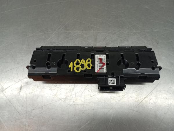 Pulsanti luci di emergenza RENAULT Captur II Imagem-2