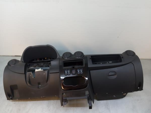 Salpicadero DACIA Duster (HS_)