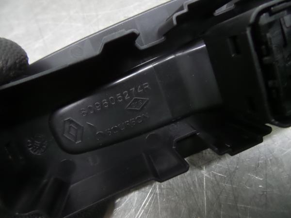 Mando / interruptor elevalunas delantero derecho RENAULT Megane IV Grandtour (K9A/M_) Imagem-2