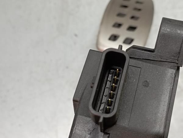 Accelerator Pedal RENAULT Megane IV Grandtour (K9A/M_) Imagem-3