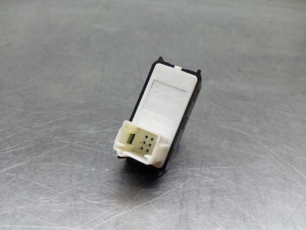 Mando / interruptor elevalunas delantero derecho PEUGEOT 3008 II (M_) Imagem-1