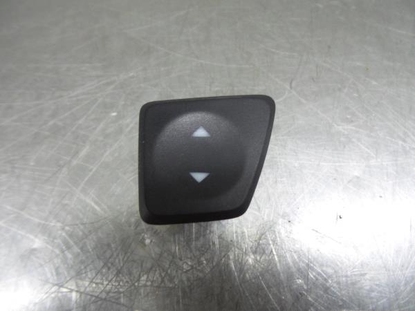 Mando / interruptor elevalunas delantero derecho FIAT 500 (312_)