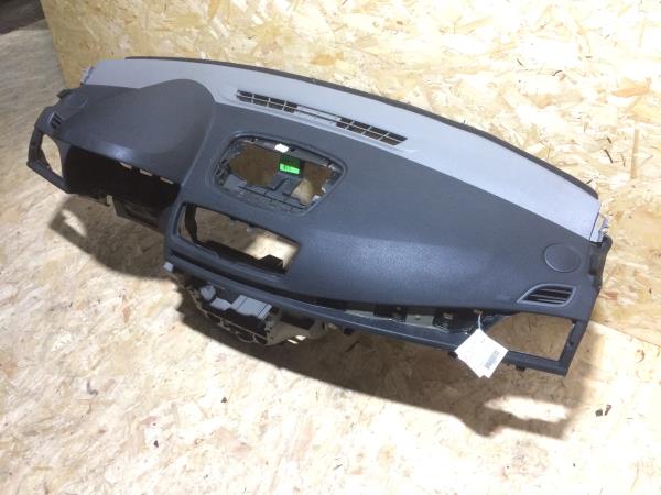 Tablier RENAULT Megane III (BZ0_) Imagem-1