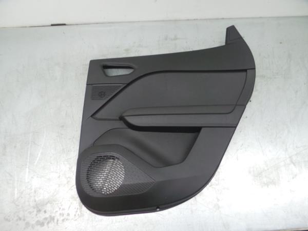 Forra porta / quartela trás direita RENAULT Captur II