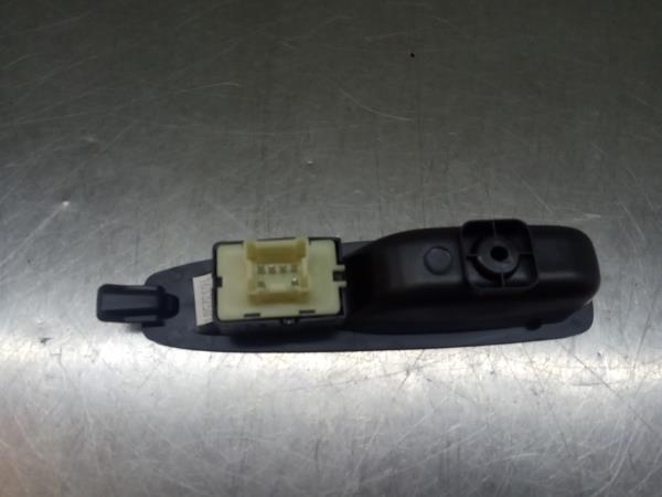 Comando / botão / interruptor vidros trás direito RENAULT Captur (J5_) Imagem-2