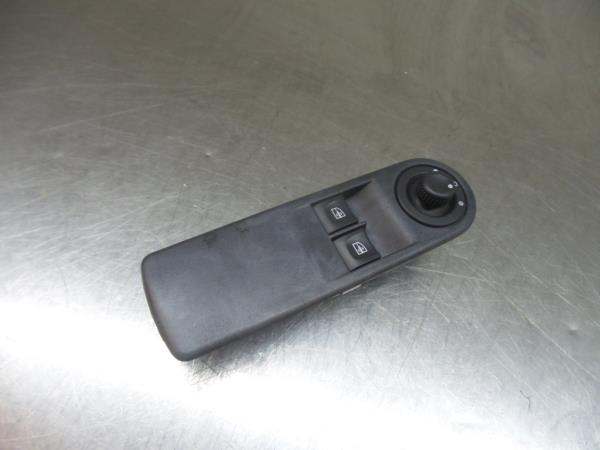 Comando / botão / interruptor vidros frente esquerdo RENAULT Clio IV (BH_)