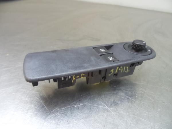 Comando / botão / interruptor vidros frente esquerdo RENAULT Clio IV (BH_) Imagem-1