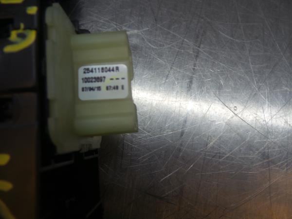 Comando / botão / interruptor vidros frente esquerdo RENAULT Clio IV (BH_) Imagem-3