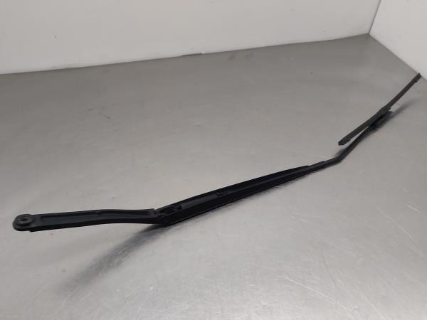 Braccio del tergicristallo anteriore destro RENAULT Clio IV (BH_)