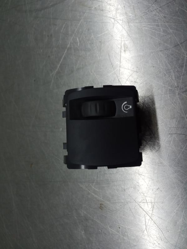Mando / interruptor multifunción RENAULT Clio IV (BH_)