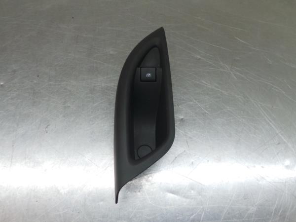 Mando / interruptor elevalunas trasero derecho OPEL Astra K