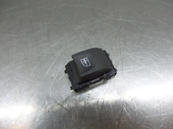 Mando / interruptor elevalunas delantero derecho RENAULT Clio IV (BH_)