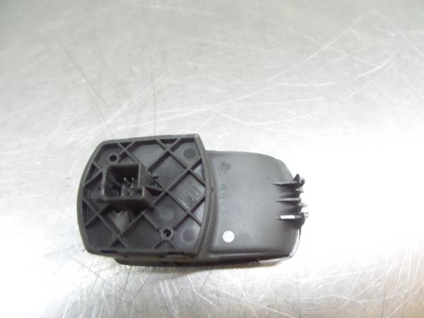 Mando / interruptor elevalunas delantero derecho OPEL Corsa D Imagem-2