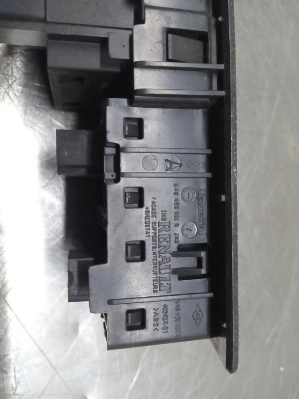Commande / interrupteur multifonctions RENAULT Megane III (BZ0_) Imagem-2