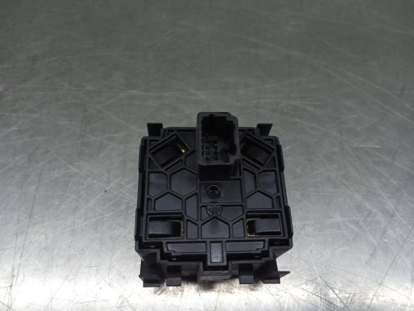 Multifunction control RENAULT Megane IV (B9A/M_) Imagem-2