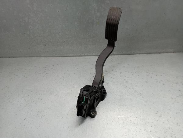 Pedal do acelerador PEUGEOT 208 Imagem-1