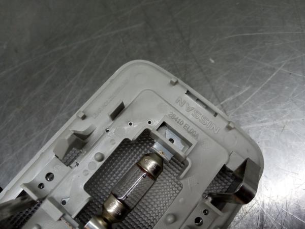 Plafonnier central NISSAN Leaf EV (ZE0) Imagem-3