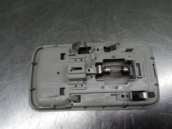 Plafonnier central NISSAN Leaf EV (ZE0) Imagem-2