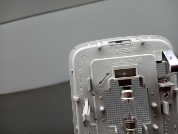 Plafonier central NISSAN Leaf EV (ZE0) Imagem-3