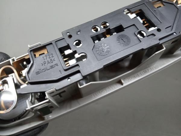 Plafonier central AUDI A6 (4F2, C6) Imagem-3