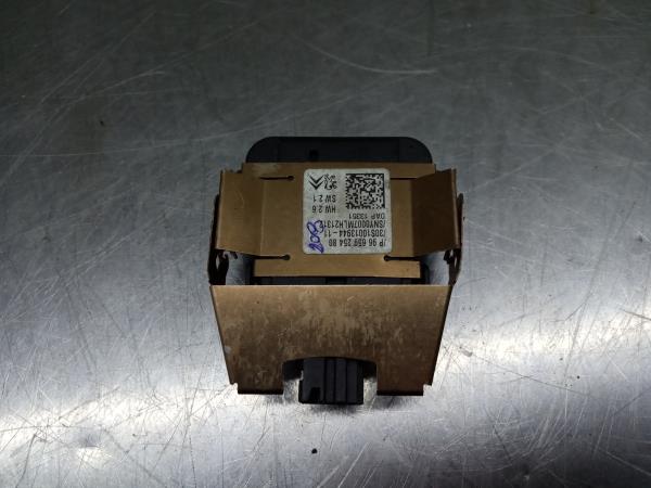 Generic sensor PEUGEOT 208 Imagem-1