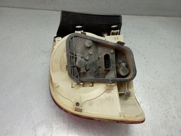 Feu arrière Droite VOLKSWAGEN Touareg (7L) Imagem-4