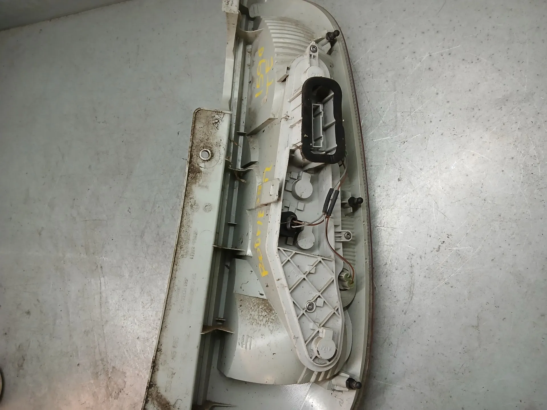 Feu arrière Gauche SKODA Roomster (5J) Imagem-4