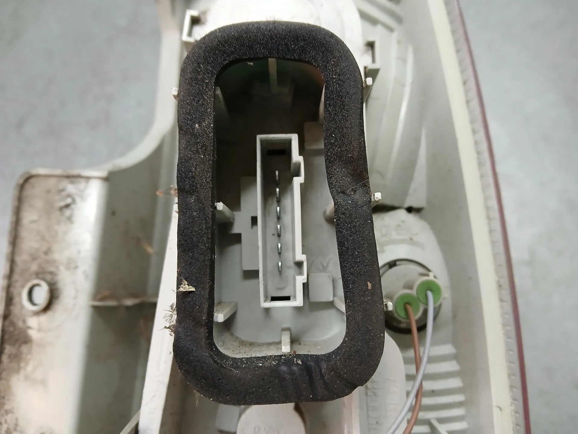 Feu arrière Gauche SKODA Roomster (5J) Imagem-5