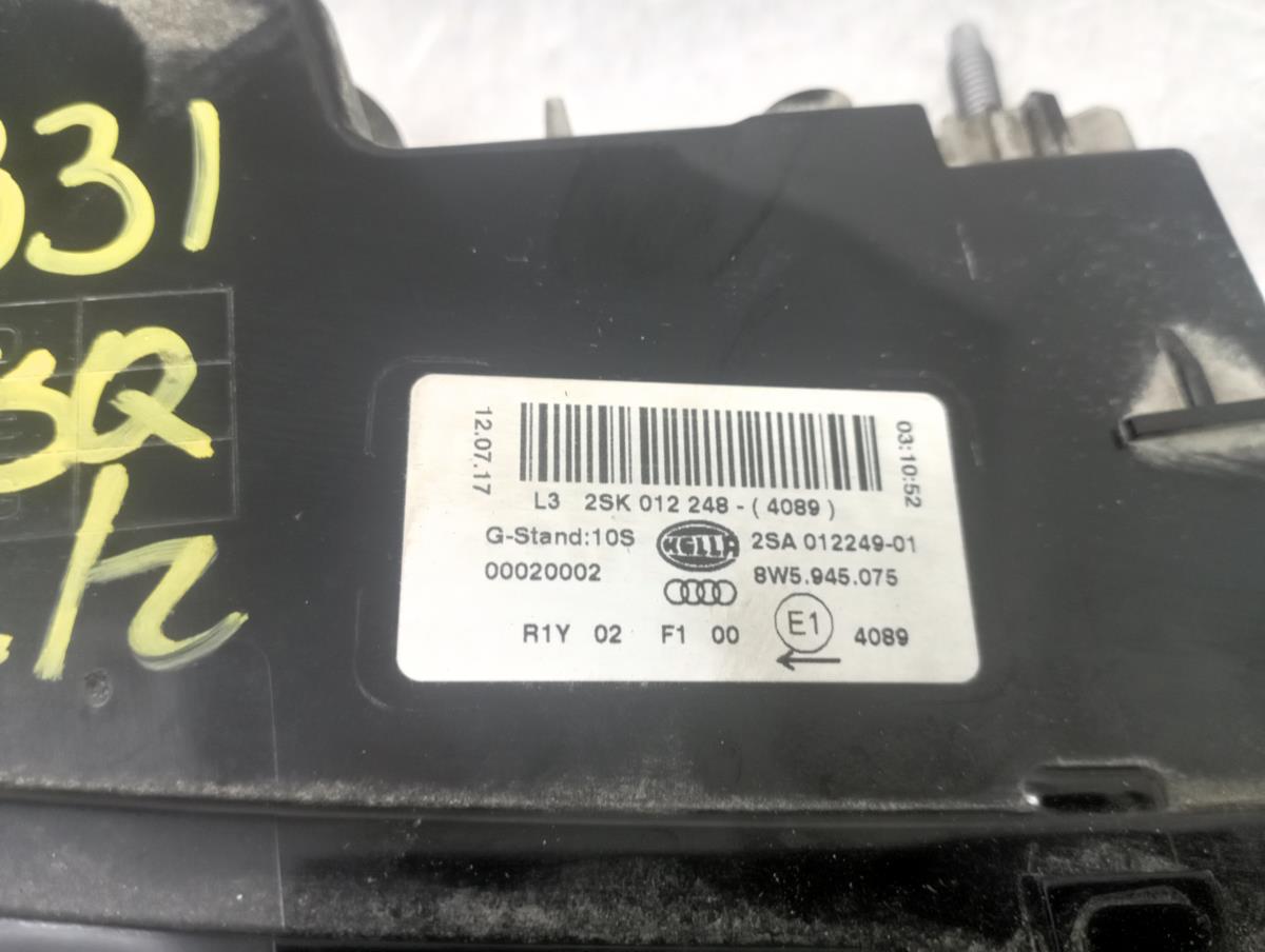 Feu de coffre Gauche AUDI A4 (8W2, 8WC, B9) Imagem-3