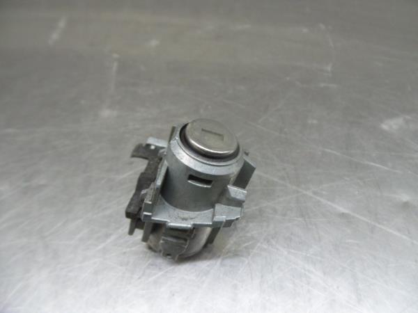 Cilindretto porta MERCEDES-BENZ Classe C (W205)