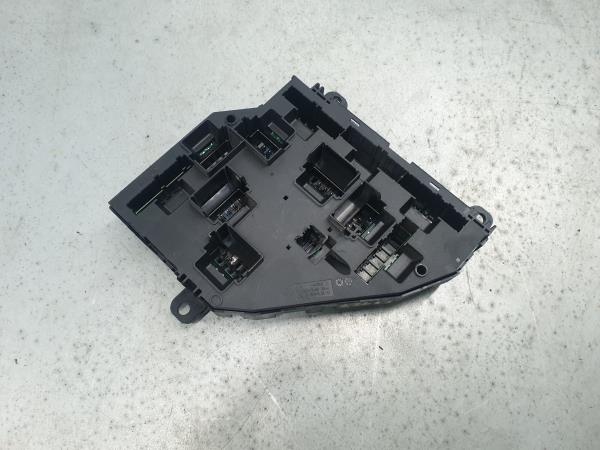 Caixa fusíveis / SAM / BSI BMW X3 (F25) Imagem-2