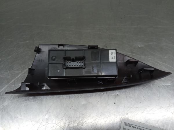 Mando / interruptor elevalunas delantero derecho NISSAN Juke (F15) Imagem-1