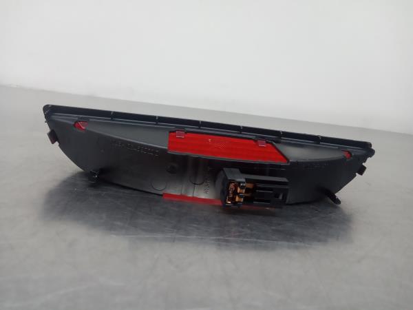 Feu de stop supplémentaire / 3e feu DACIA Sandero II (5S_) Imagem-2