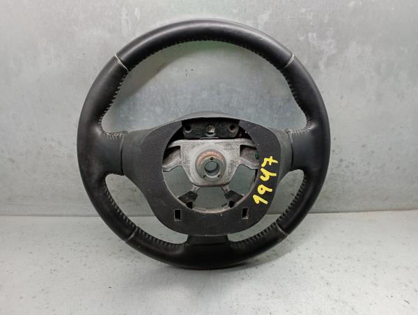 Volante NISSAN Juke (F15)