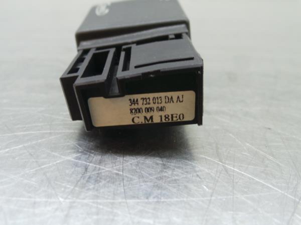 Manípulo do rádio DACIA Duster (HS_) Imagem-2