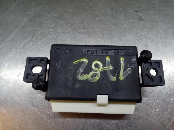 Módulo parking RENAULT Megane IV (B9A/M_) Imagem-1