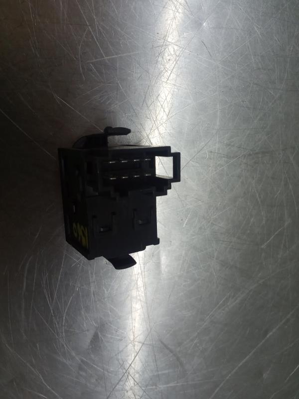 Comando multifunzione VOLKSWAGEN Beetle Cabriolet (5C7, 5C8) Imagem-2