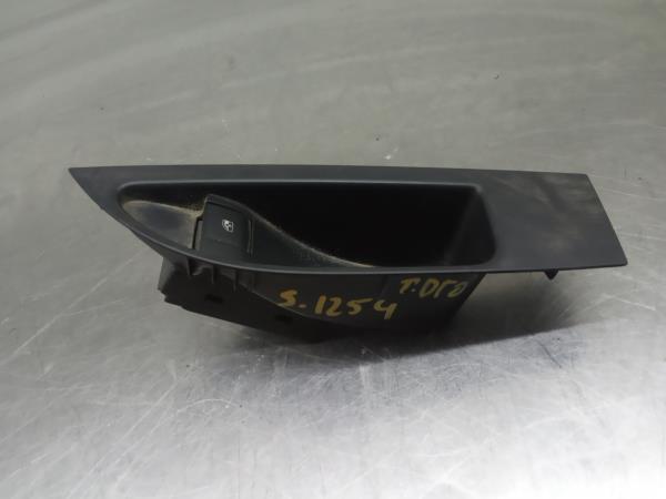 Right Rear window control OPEL Astra J Imagem-1