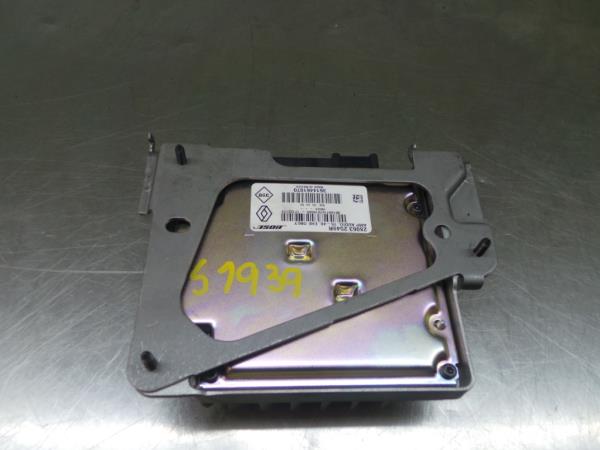Amplificador de Altavoz RENAULT Megane IV (B9A/M_) Imagem-2