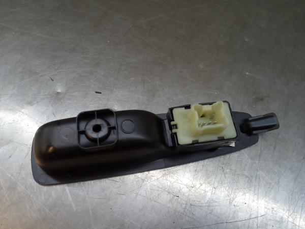 Comando / botão / interruptor vidros trás esquerdo RENAULT Captur (J5_) Imagem-2