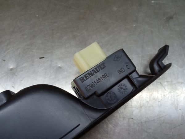Comando / botão / interruptor vidros trás esquerdo RENAULT Captur (J5_) Imagem-3