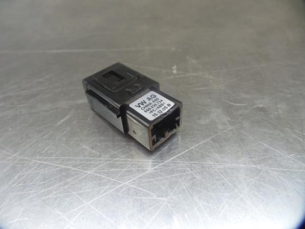 Módulo USB / AUX / IPOD SKODA Fabia III Hatchback (NJ3) Imagem-1