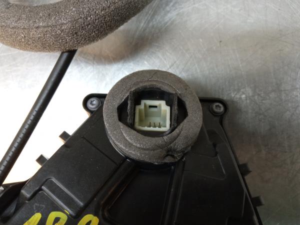 Fechadura / fecho porta trás direito RENAULT Captur II Imagem-3