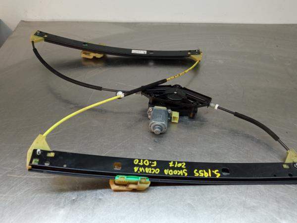 Elevador vidros frente direito SKODA Octavia III Break (5E5) Imagem-1