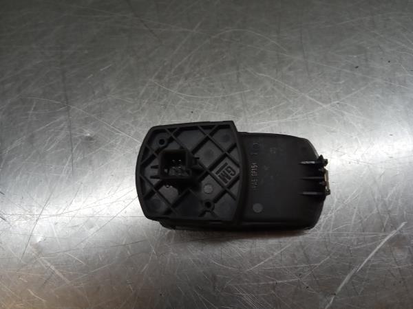 Mando / interruptor elevalunas delantero derecho OPEL Corsa E Imagem-2