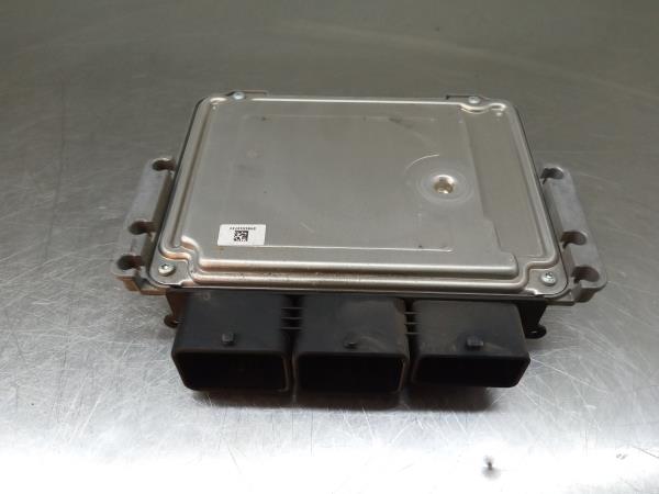 Centralina motor / ECU PEUGEOT 208 Imagem-1