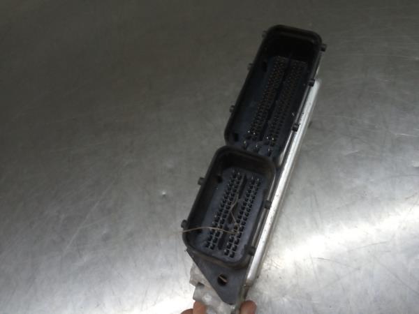 Centralina motor / ECU VOLKSWAGEN Touran (1T) Imagem-2