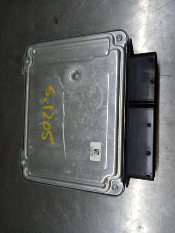 Centralina motor / ECU VOLKSWAGEN Touran (1T)
