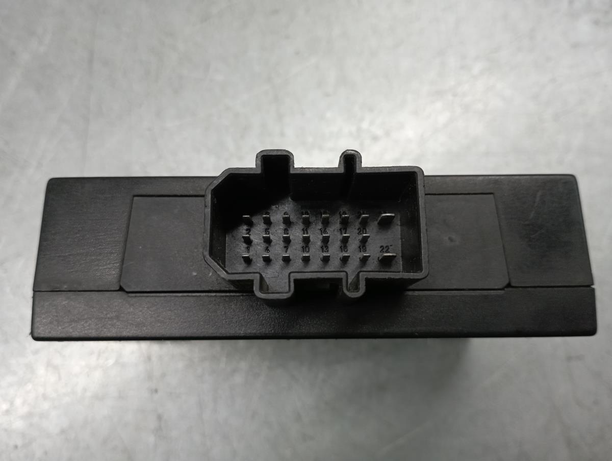 Centralina do fecho central VOLKSWAGEN Golf IV (1J1) Imagem-2