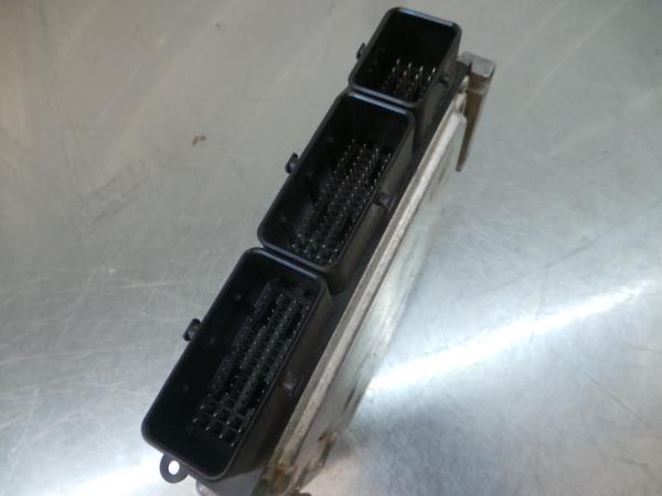 Centralina motor / ECU DACIA Logan MCV II (7S_) Imagem-2